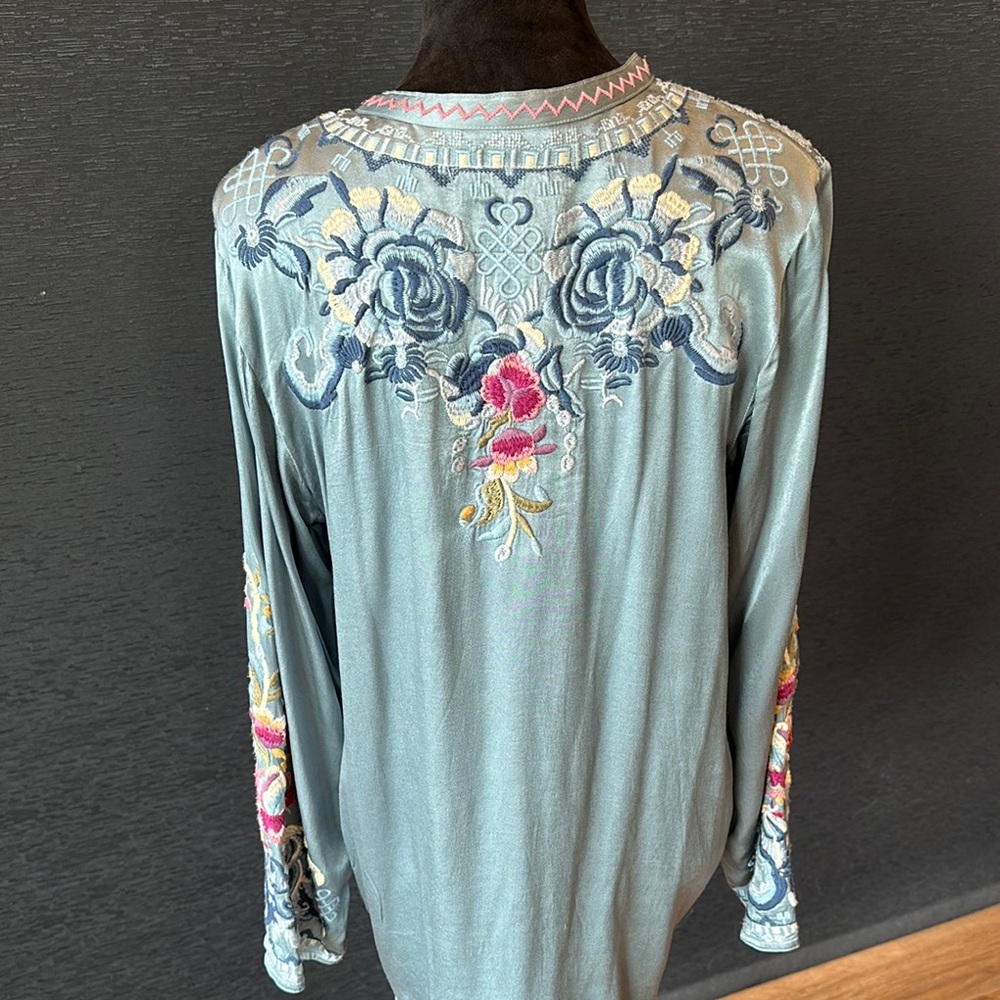 Johnny Was Light Blue Embroidered Blouse - Picture 4 of 5